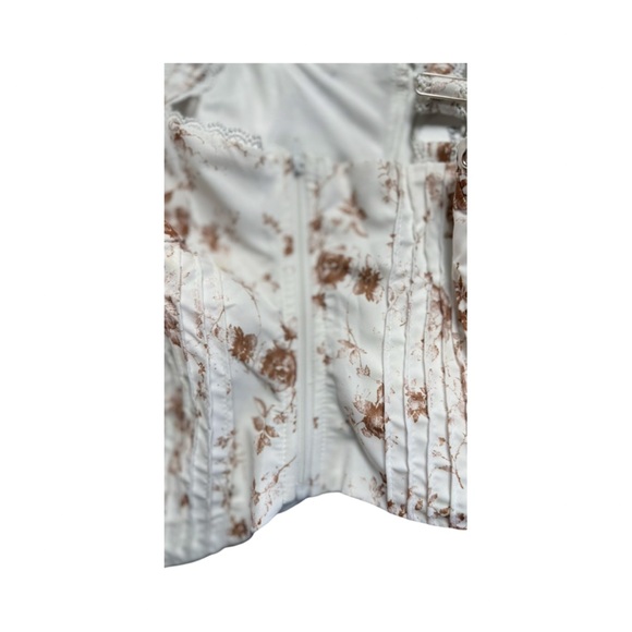 Under the Willow California - Floral Lace Trimmed Women's Top - Picture 8 of 10